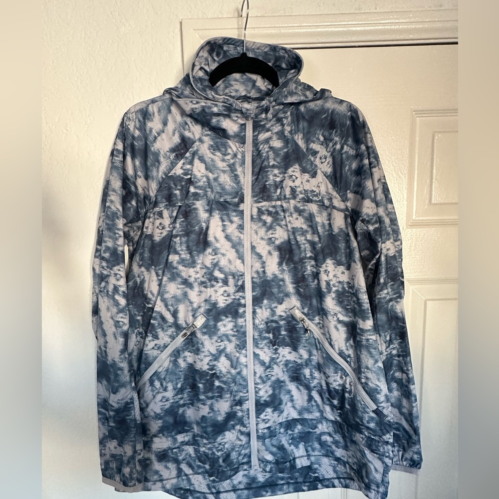 Lululemon Miss Misty ll Windbreaker